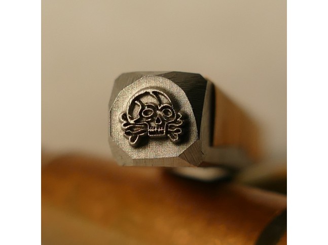 Stamp Skull