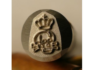 Schlagstempel Schädel mit Krone