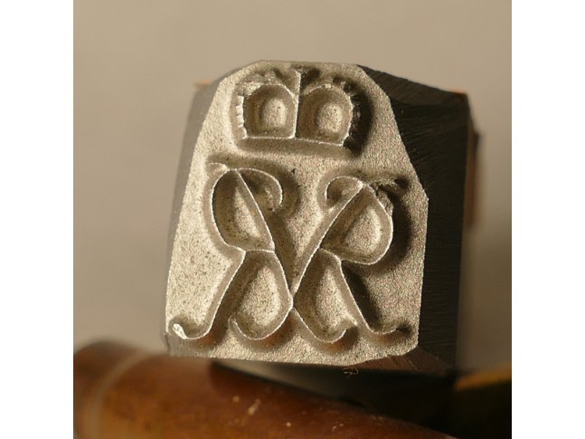 Stempel Korona ЯR Litera Gotycka