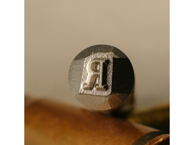 Stempel Litera R