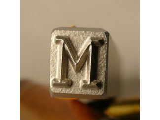 Schlagstempel M Buchstabe